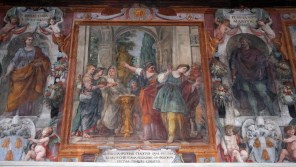 우상을 숭배하도록 성녀 비비아나를 설득하는 루피나 부인_by Pietro da Cortona_photo by Sailko_in the Church of Santa Bibiana in Rome_Italy.jpg